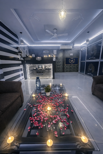 Model Family Spa -thai spa in prayagraj-best spa in prayagraj