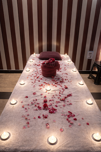 Model Family Spa -thai spa in prayagraj-best spa in prayagraj